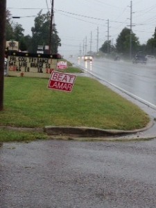 A rainy Saturday morning along East Lamar Alexander Parkway where the Beat Lamar was held. 